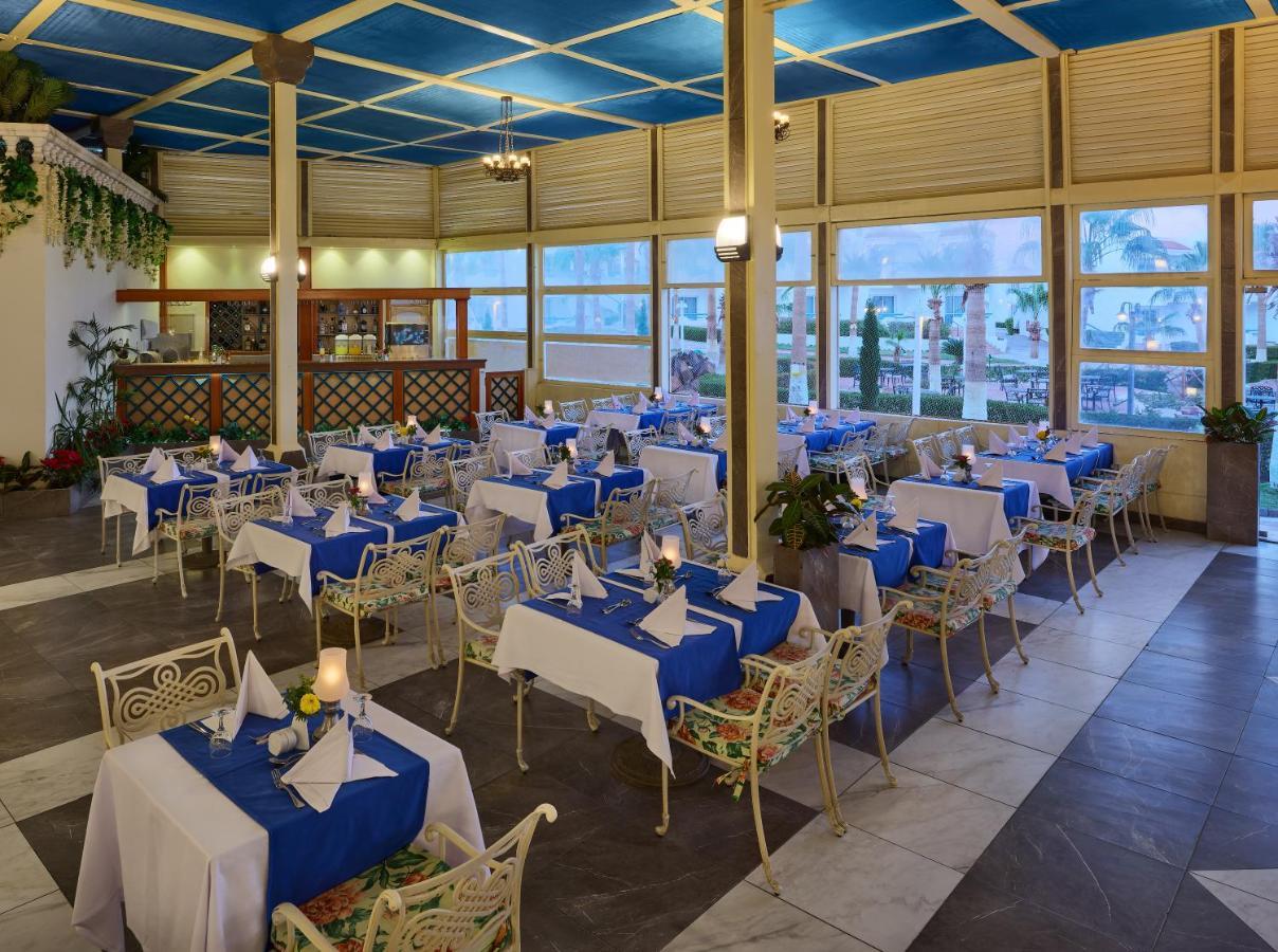 Dreams Beach Resort - Sharm El Sheikh Kültér fotó Restaurant at the hotel