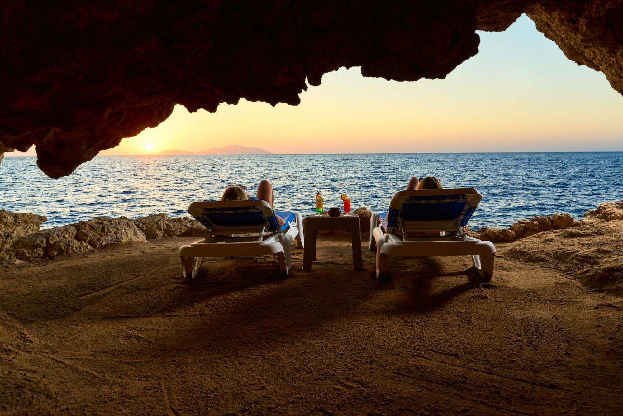 Dreams Beach Resort - Sharm El Sheikh Kültér fotó Sunset at the beach