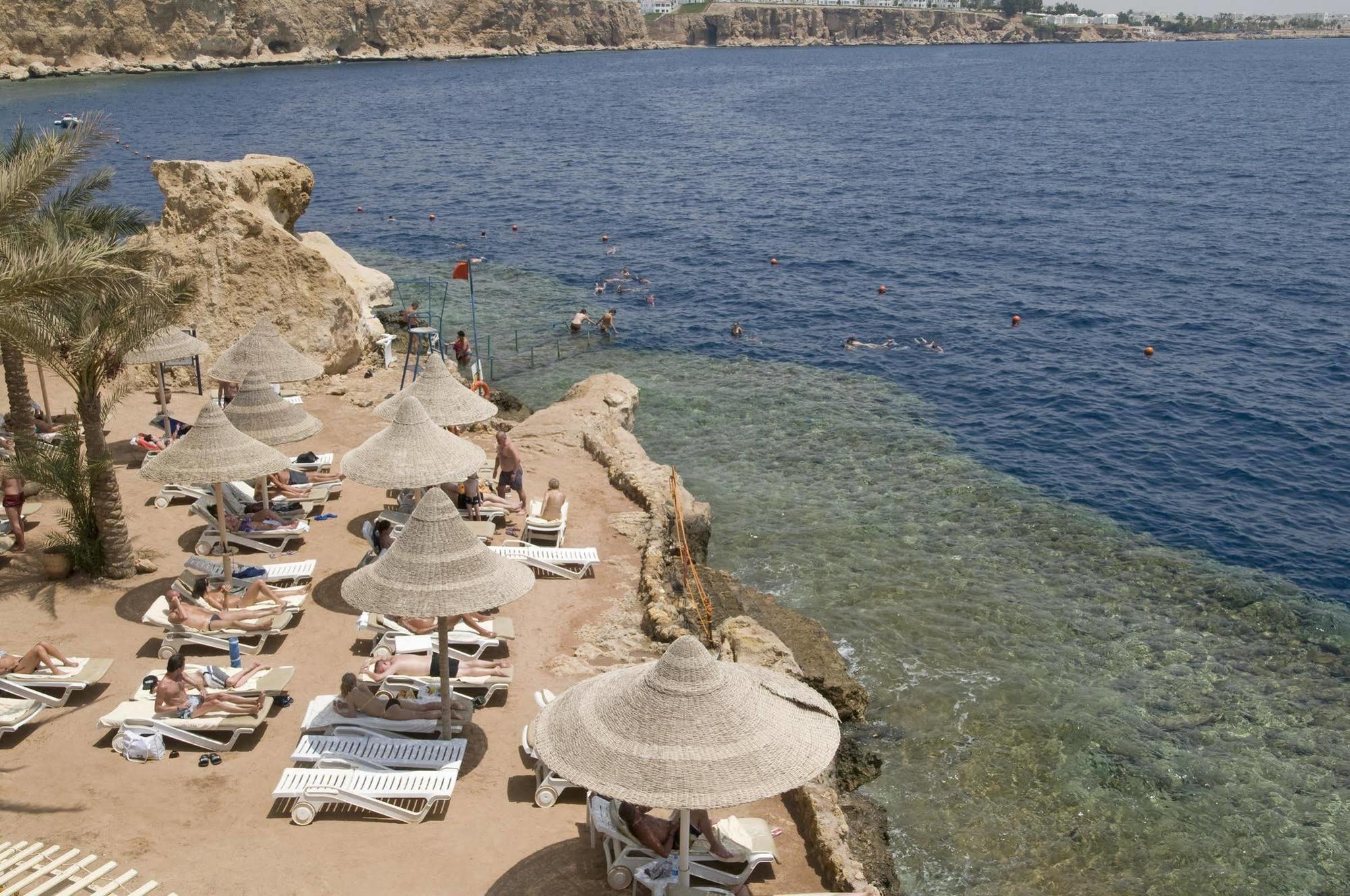Dreams Beach Resort - Sharm El Sheikh Kültér fotó The beach at the resort