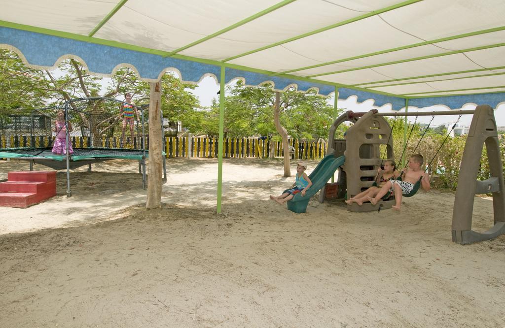 Dreams Beach Resort - Sharm El Sheikh Kültér fotó Playground at the zoo